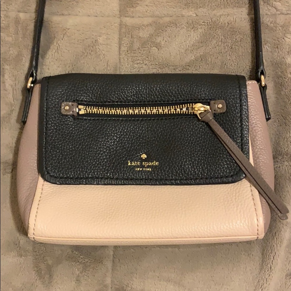 Authentic Kate Spade crossbody bag